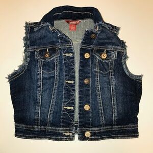 NWOT Arizona Cropped Denim Jean Vest XS Fringe Sleeveless Indie Boho New